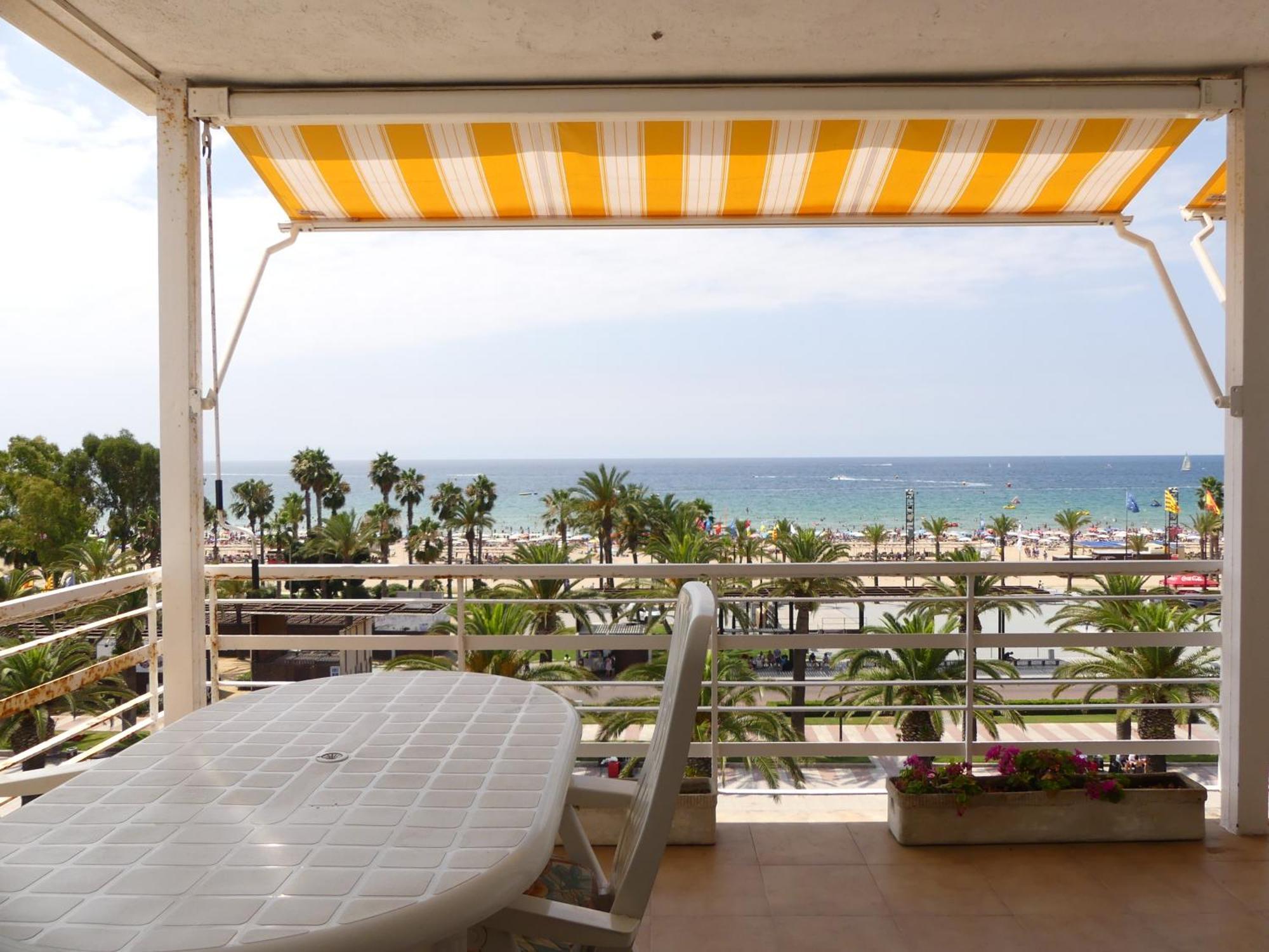 Zeus Alexis Frontal Apartment Salou